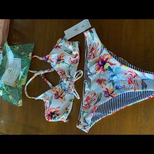 Cupshe bikini size small new